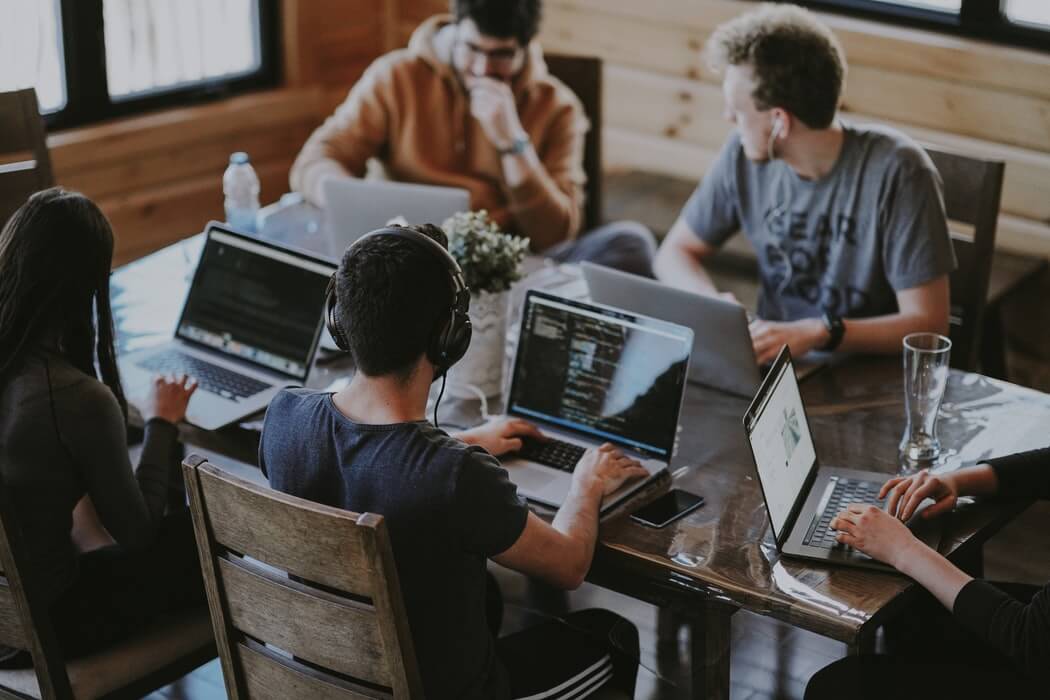 Why You Need A Business Video Hosting & Streaming Platform Zidivo