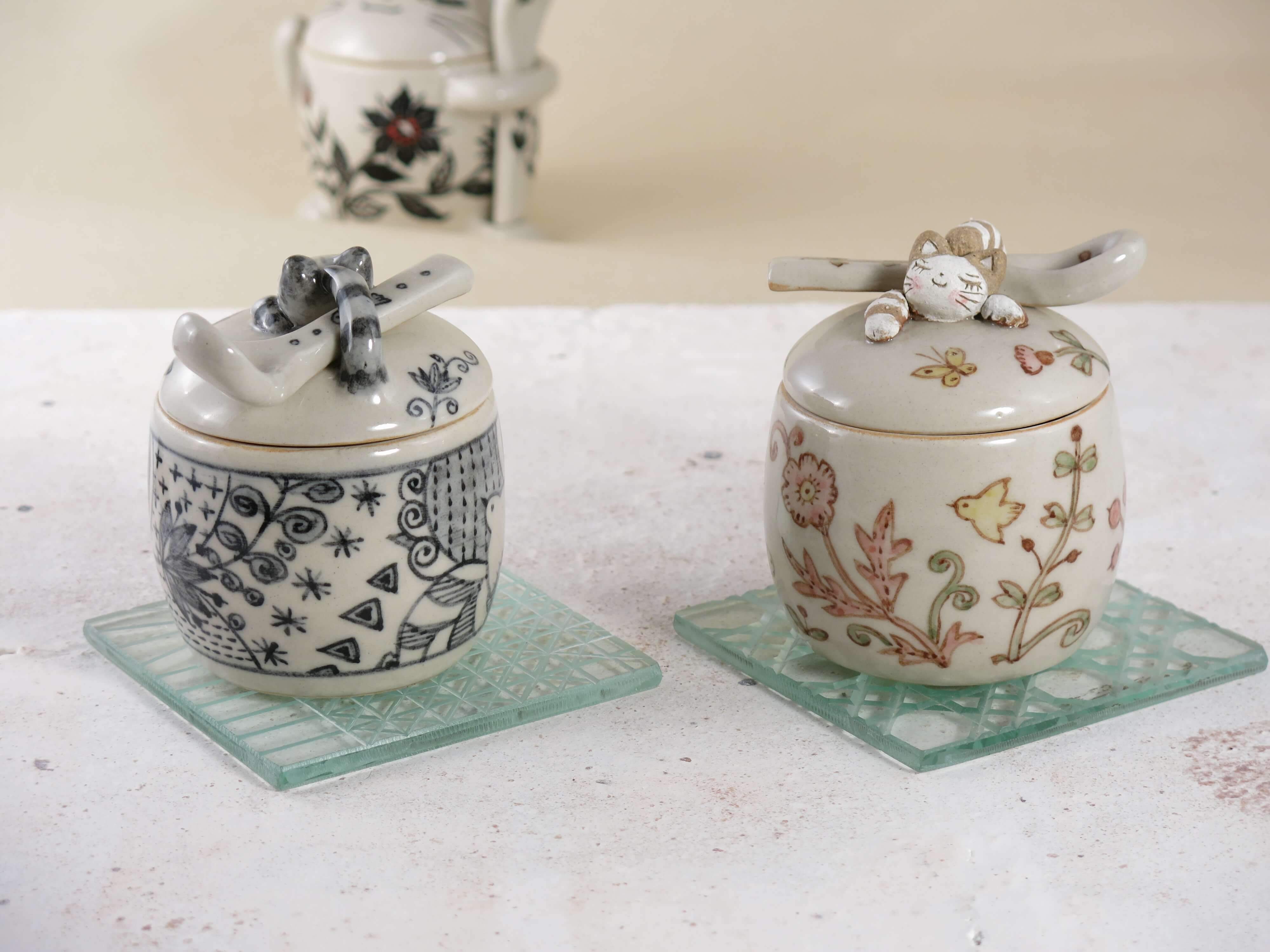 堆朱風　花卉 風花の陶芸作品 ― 猫や野の花の食器や雑貨 | 陶工房 ZiHū（滋風