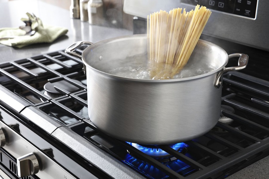 Frigidaire Stove Flame [Issues & Proven Solutions]