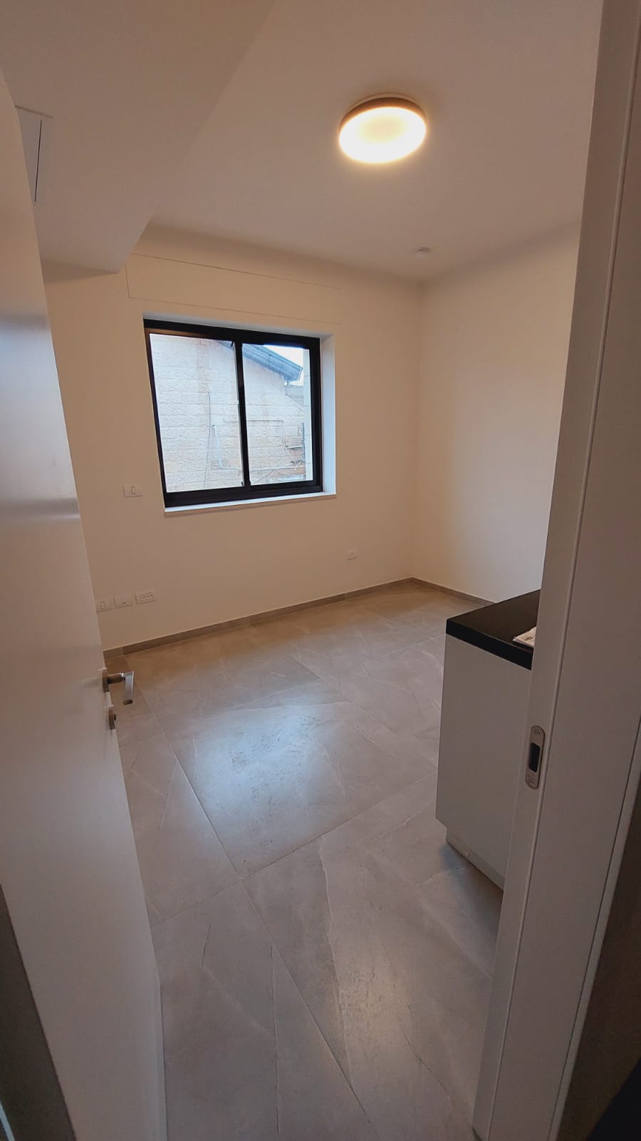 A new 6room apartment from a contractor on Samdar St. in Ramat Beit