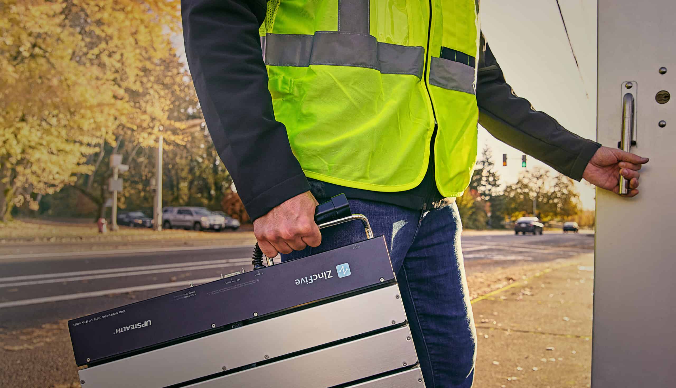 UPS Technology for ITS Powered by Safe & Sustainable NiZn Batteries