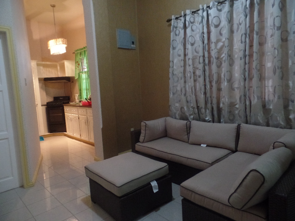 QUEENSTOWN FURNISHED 1 & 2 BEDROOMS APARTMENTS Zinctop Realty