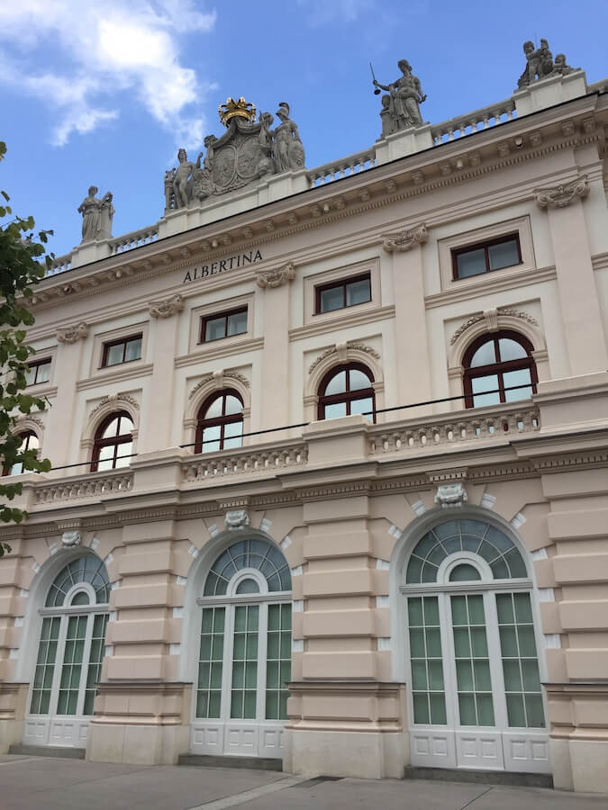 Where Is The Best Place To Stay In Vienna Austria? 9 Districts Explored