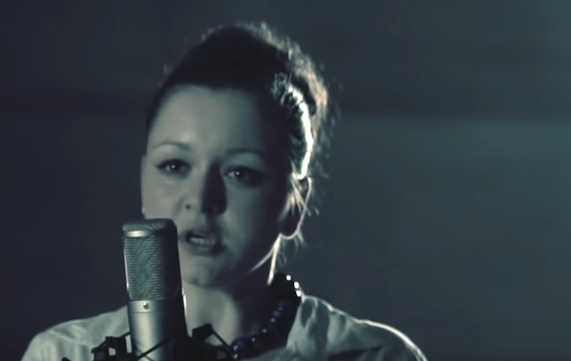 Druhe Dite V Rodine Alzbety Koleckarove Jake Jmeno Dostal Syn Zname Zpevacky Zivot