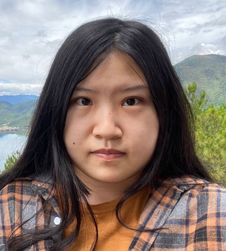 A Post with Images Zhuoqun Li