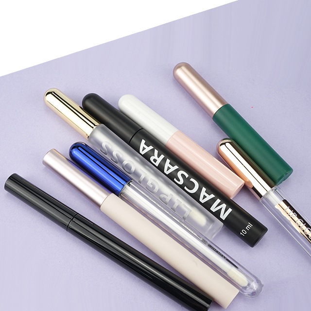 Mascara tubes with thin brush Zmic