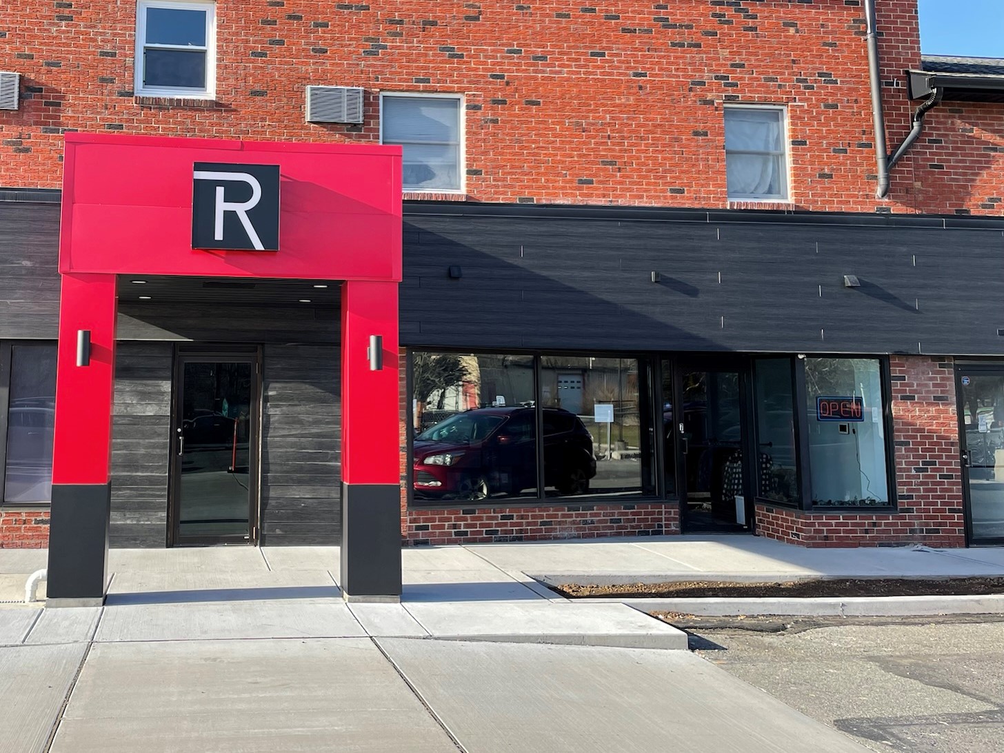 RiverEdge Square Shopping Center Spring City Zommick McMahon