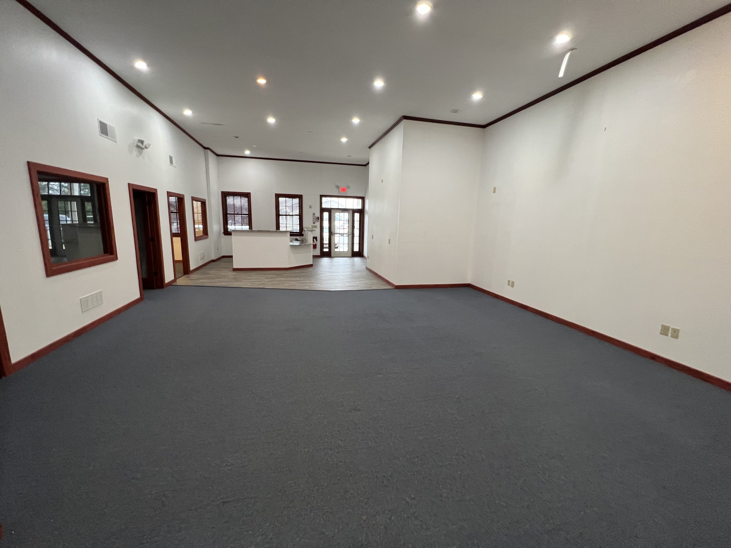 390 Vineyard Way, West Grove, PA 19390 Zommick McMahon Commercial