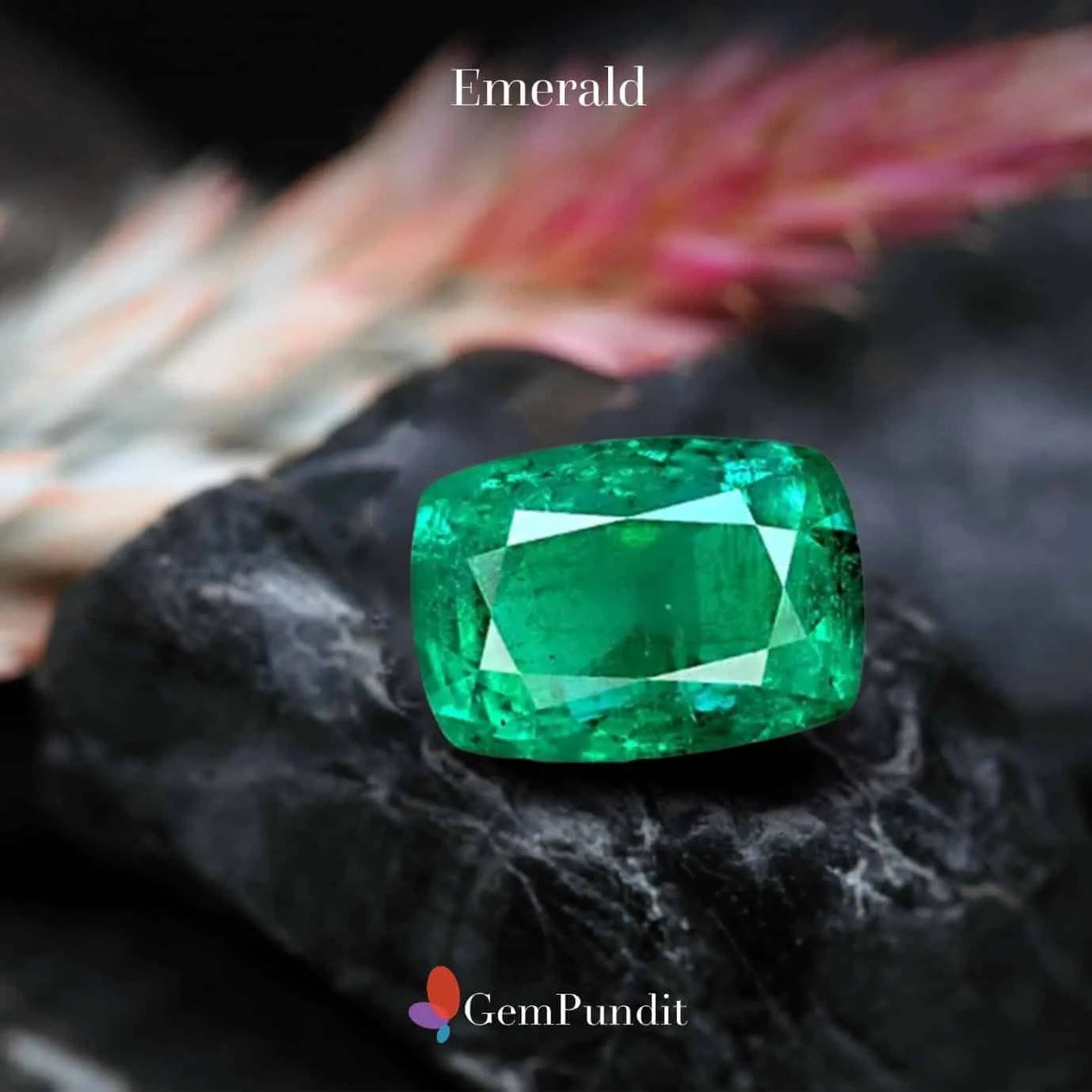 6 Powerful Astrological Benefits of Wearing Panna Stone