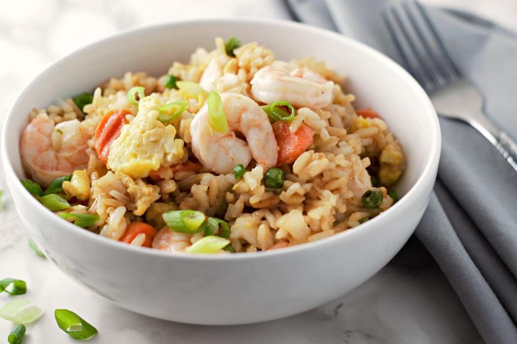 Easy Shrimp Fried Rice (20 minutes) • Zona Cooks