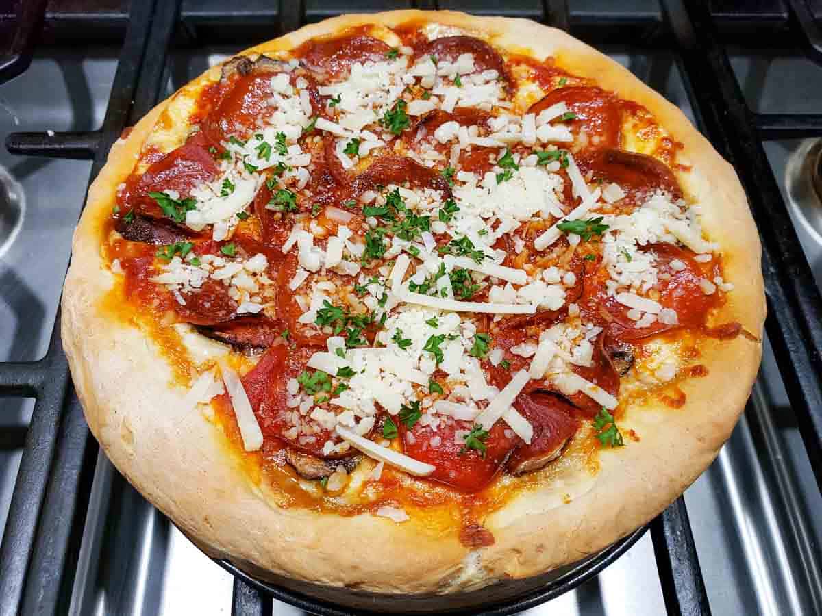 Easy Homemade Deep Dish Pizza for Two (Springform Pan) • Zona Cooks