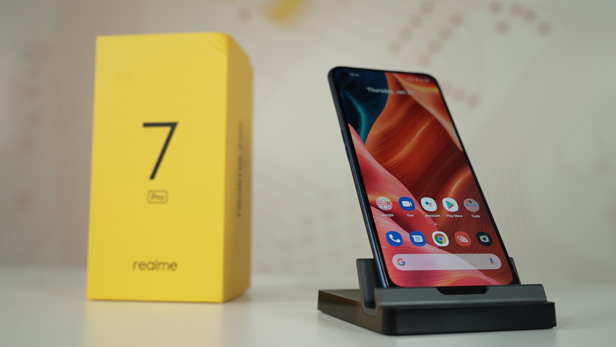Realme 7 Pro Un smartphone corect care ține la calitate
