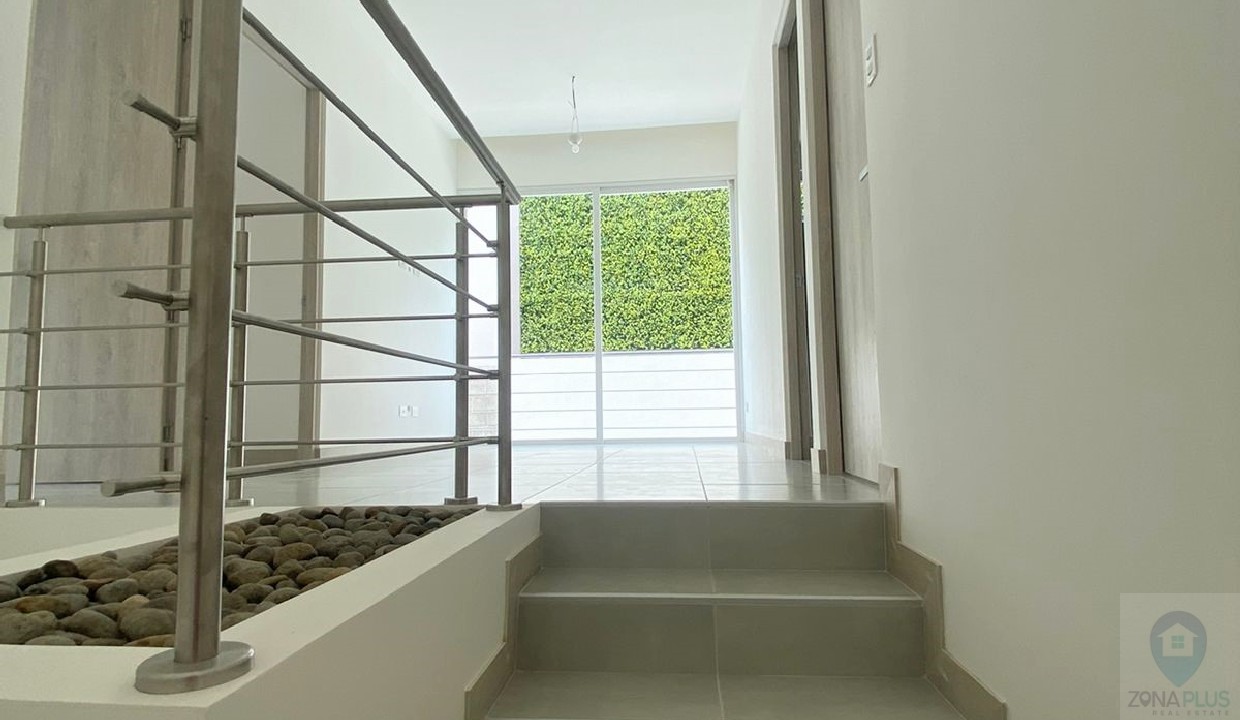 Belén Casa Alquiler en condominio La Arboleda Zona Plus Real Estate