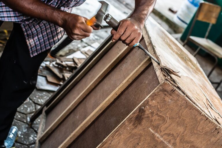 How to Repair WaterDamaged in 3 Simple Steps