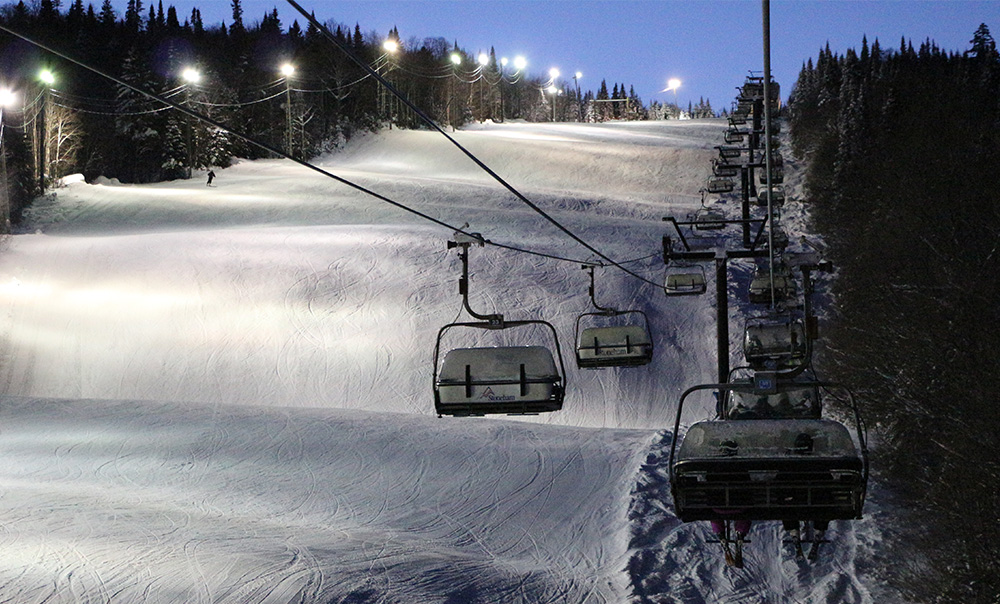 Suivez le guide à Stoneham Zone.Ski