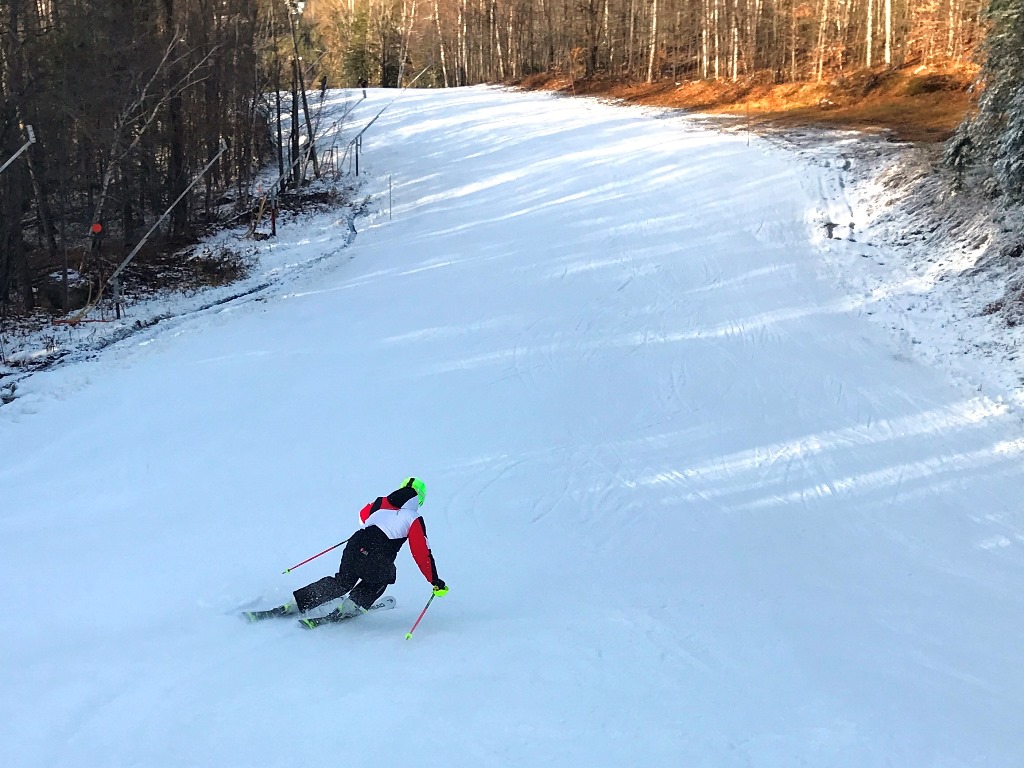 Sommet SaintSauveur, 30 octobre 2020 Ouverture de la saison au Québec