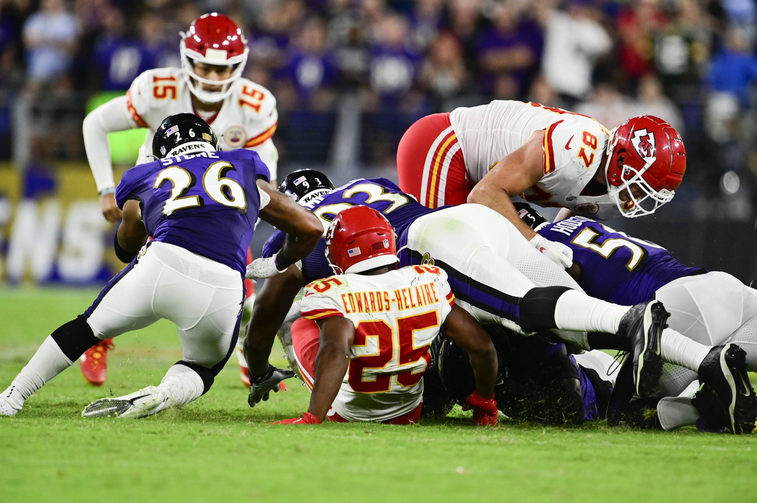 The chiefs game today will be broadcast on cbs at 12:00 p.m. Bgo4en5olltvqm
