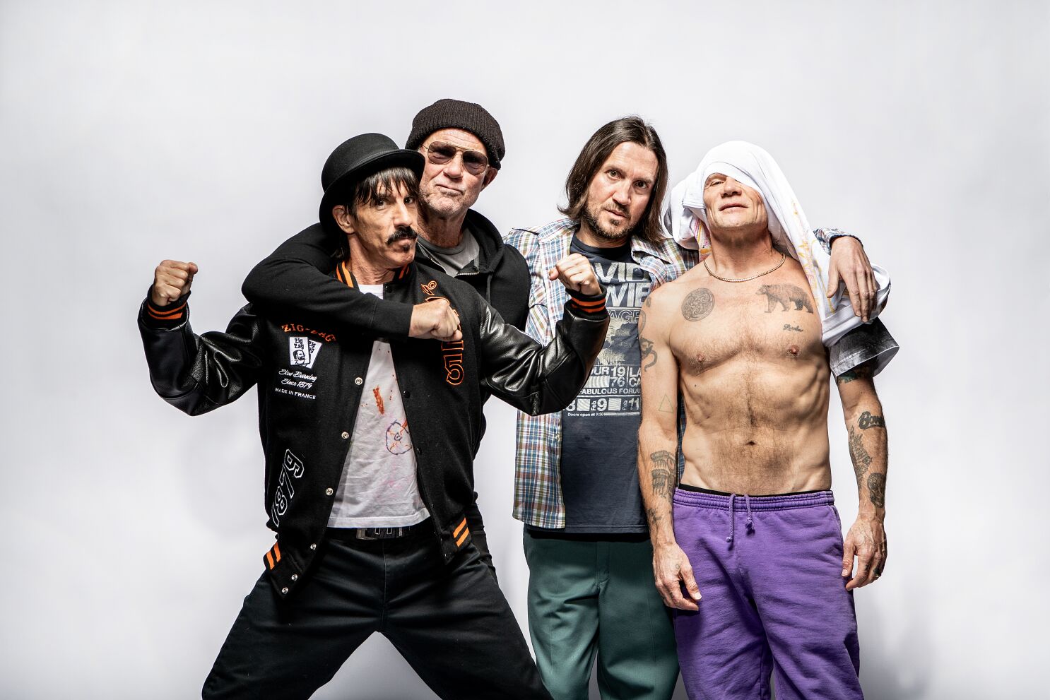 Red Hot Chili Peppers jubiláló énekes, zsidó exgitáros és egy