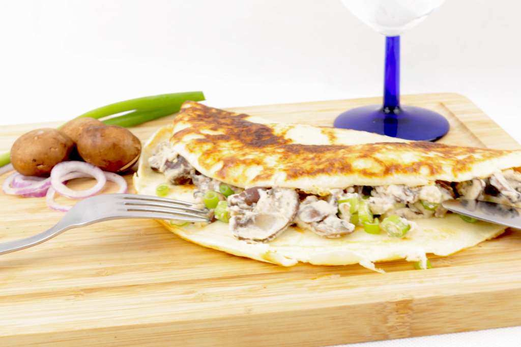 Zubereitung Pfannkuchen mit einer Champignon Frischkäse Füllung