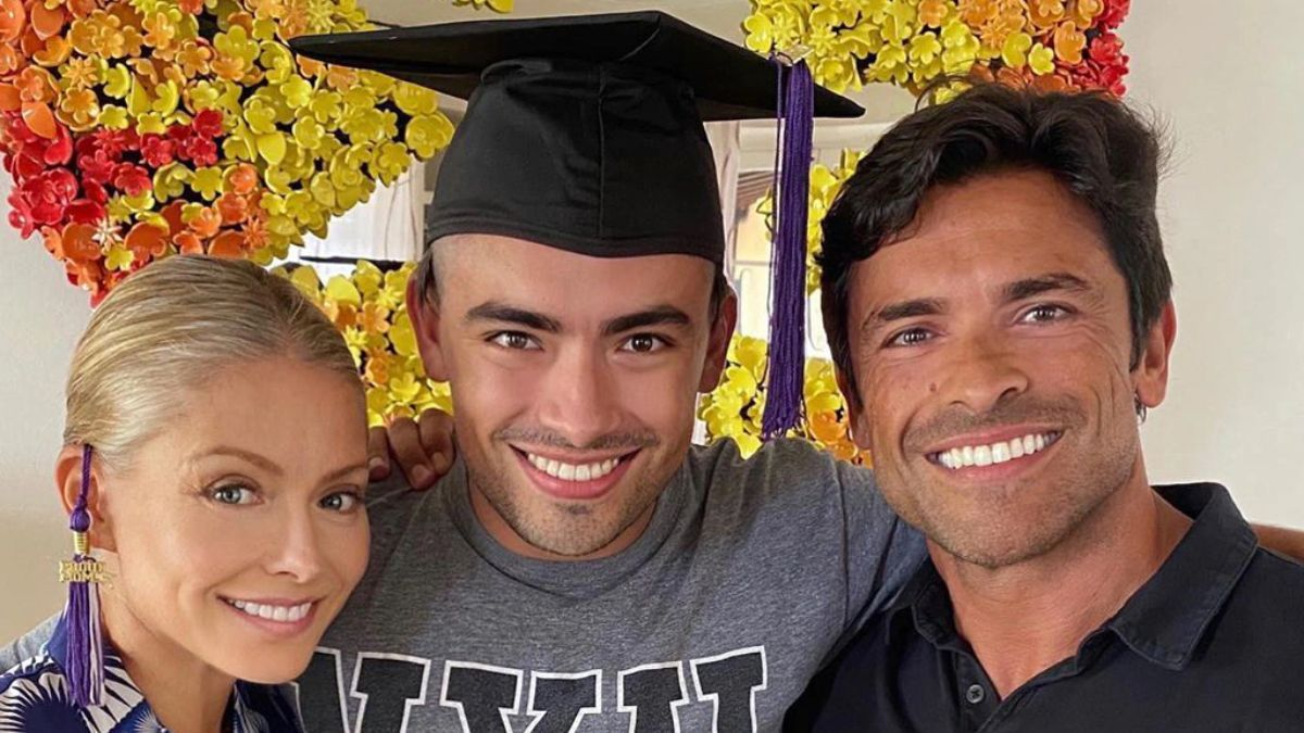 Michael Consuelos, son of Kelly Ripa, is gay? Fans discovered that the